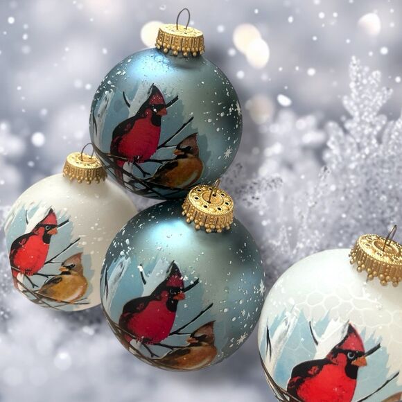 Cardinals Christmas Ornaments Blown Glass Snowflakes Set of Four 3” Diameter - Picture 2 of 4